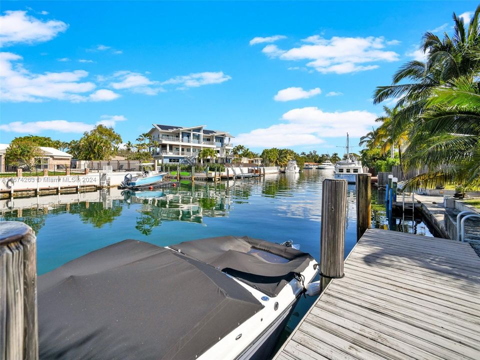 For Sale: $2,650,000 (4 beds, 3 baths, 2212 Square Feet)