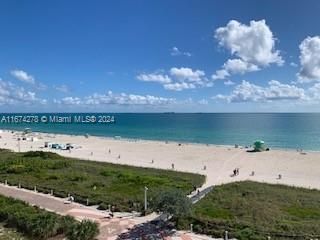 For Sale: $1,190,000 (1 beds, 1 baths, 688 Square Feet)