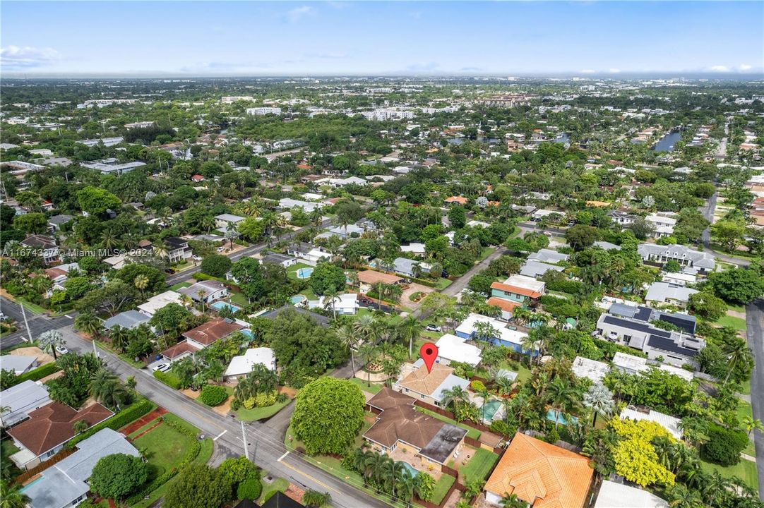 For Sale: $1,175,000 (3 beds, 2 baths, 1449 Square Feet)