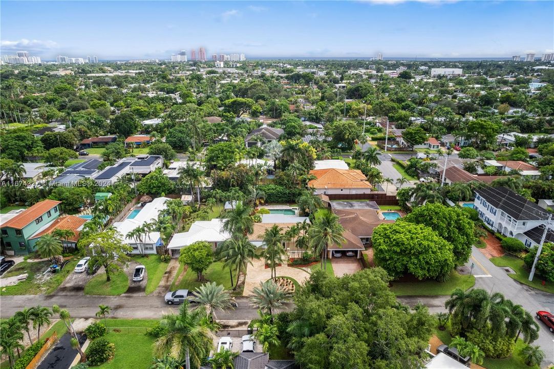 For Sale: $1,175,000 (3 beds, 2 baths, 1449 Square Feet)