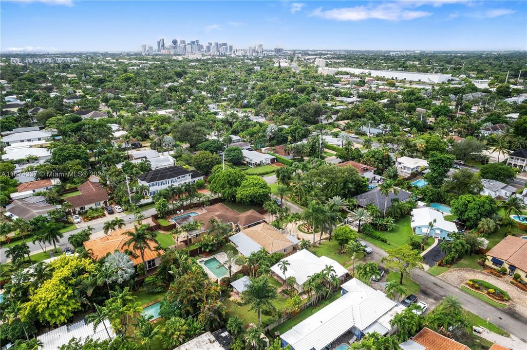 For Sale: $1,175,000 (3 beds, 2 baths, 1449 Square Feet)