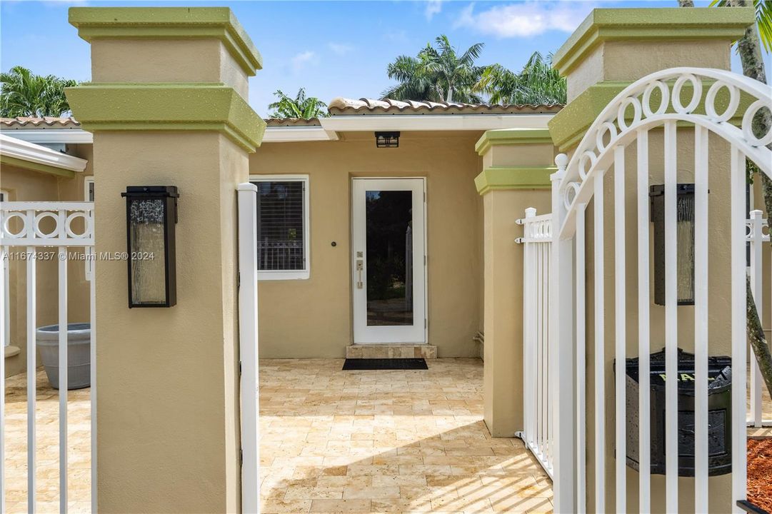 En Venta: $1,175,000 (3 camas, 2 baños, 1449 Pies cuadrados)