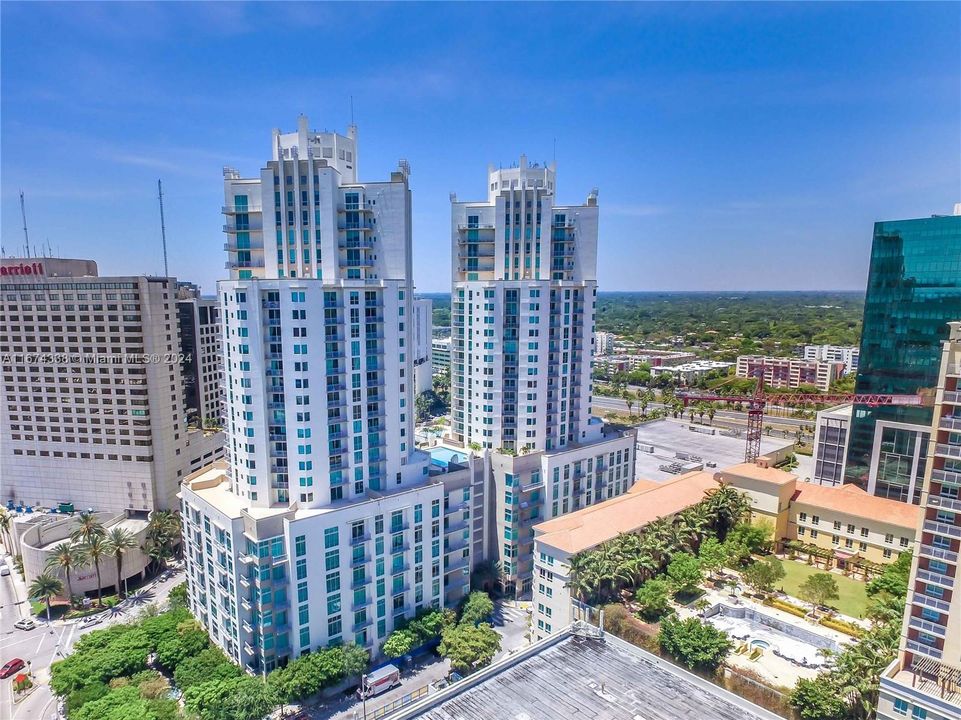 For Sale: $499,000 (2 beds, 2 baths, 1350 Square Feet)