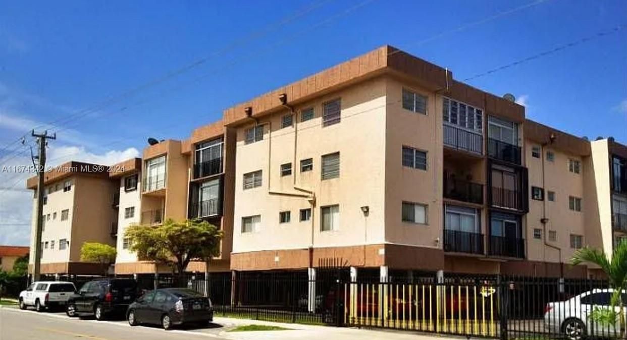 En Venta: $265,000 (2 camas, 2 baños, 996 Pies cuadrados)