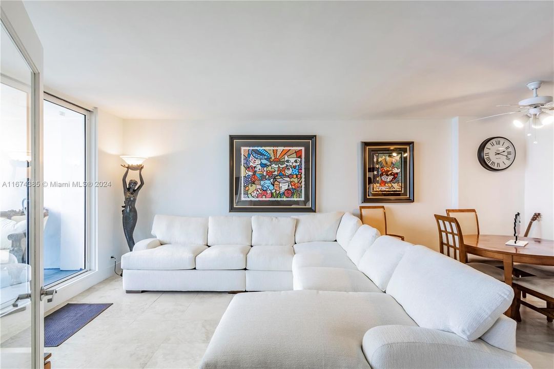 For Sale: $1,495,000 (1 beds, 1 baths, 850 Square Feet)