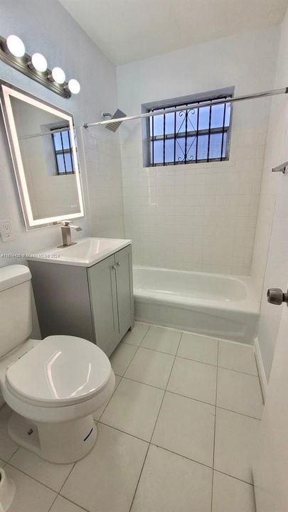 Recently Rented: $2,250 (2 beds, 3 baths, 1456 Square Feet)