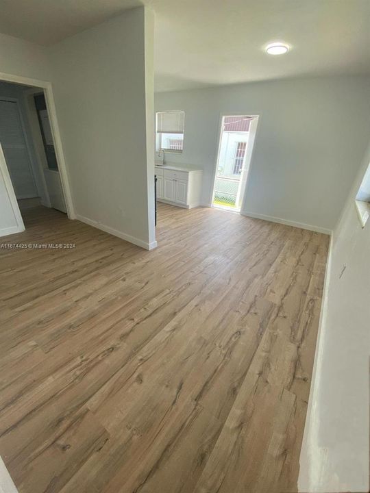 Recently Rented: $2,250 (2 beds, 3 baths, 1456 Square Feet)