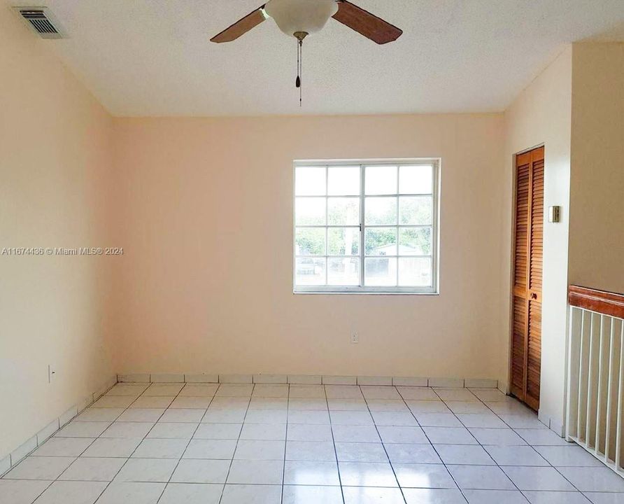 For Rent: $2,250 (2 beds, 2 baths, 960 Square Feet)