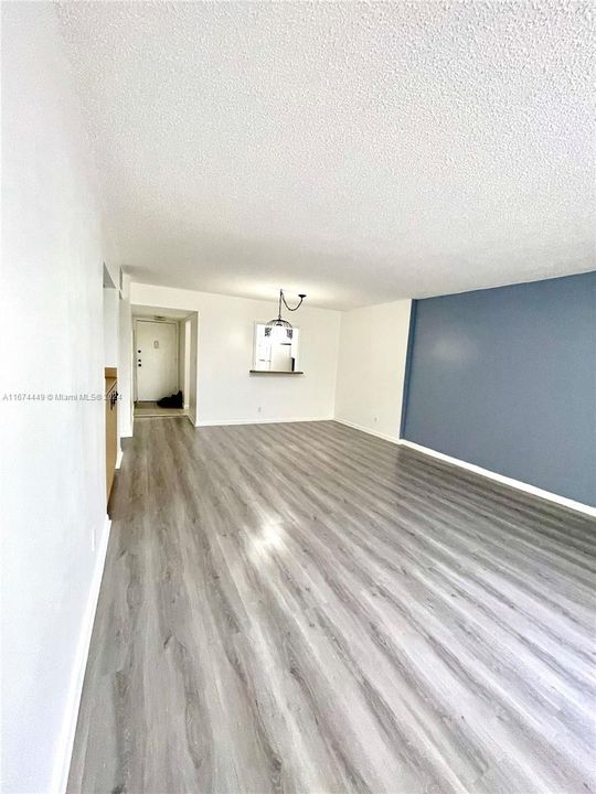 For Rent: $2,060 (2 beds, 2 baths, 1260 Square Feet)