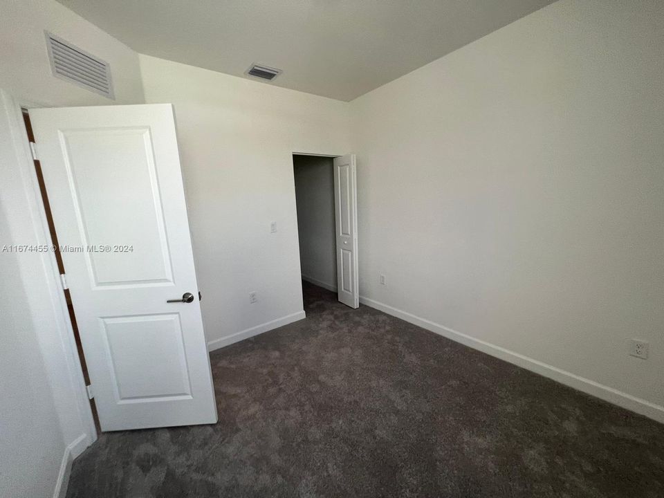 For Rent: $2,700 (3 beds, 2 baths, 1612 Square Feet)