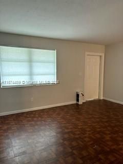 For Rent: $1,900 (4 beds, 2 baths, 1935 Square Feet)