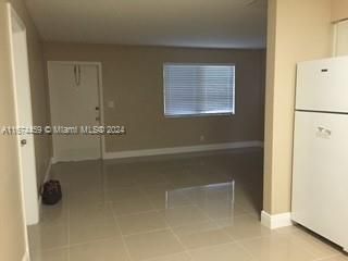 For Rent: $1,900 (4 beds, 2 baths, 1935 Square Feet)