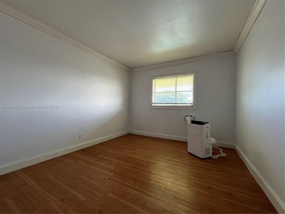 For Rent: $1,600 (1 beds, 1 baths, 640 Square Feet)