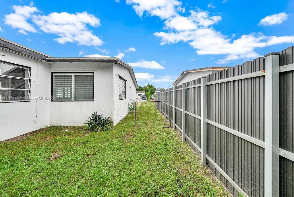 For Sale: $380,000 (3 beds, 2 baths, 1486 Square Feet)