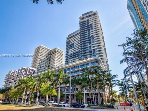 Active With Contract: $3,500 (1 beds, 1 baths, 673 Square Feet)