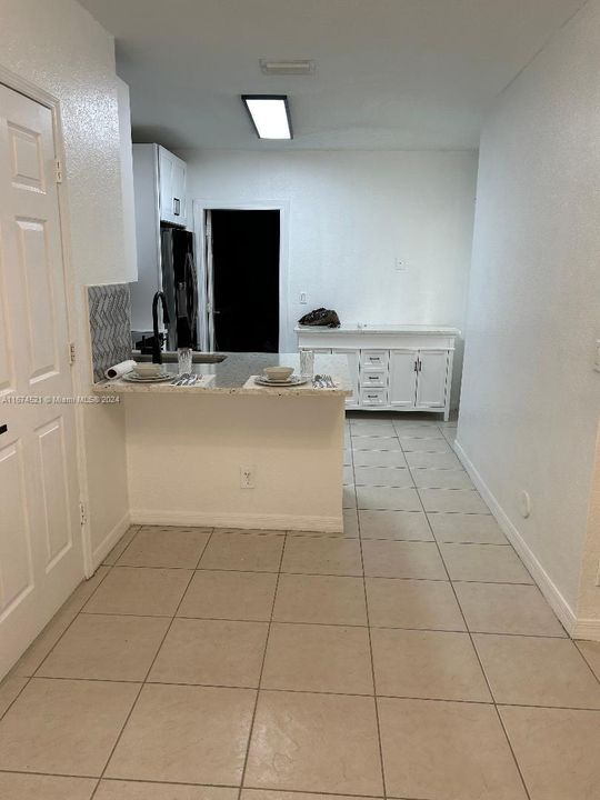 For Rent: $2,850 (3 beds, 2 baths, 1404 Square Feet)