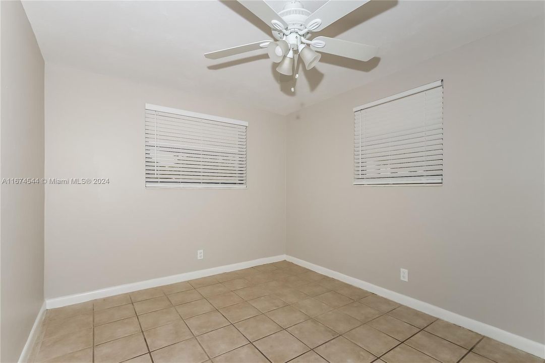 For Rent: $2,746 (3 beds, 2 baths, 966 Square Feet)