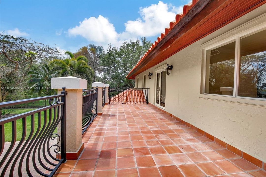 En Venta: $2,650,000 (5 camas, 3 baños, 5298 Pies cuadrados)