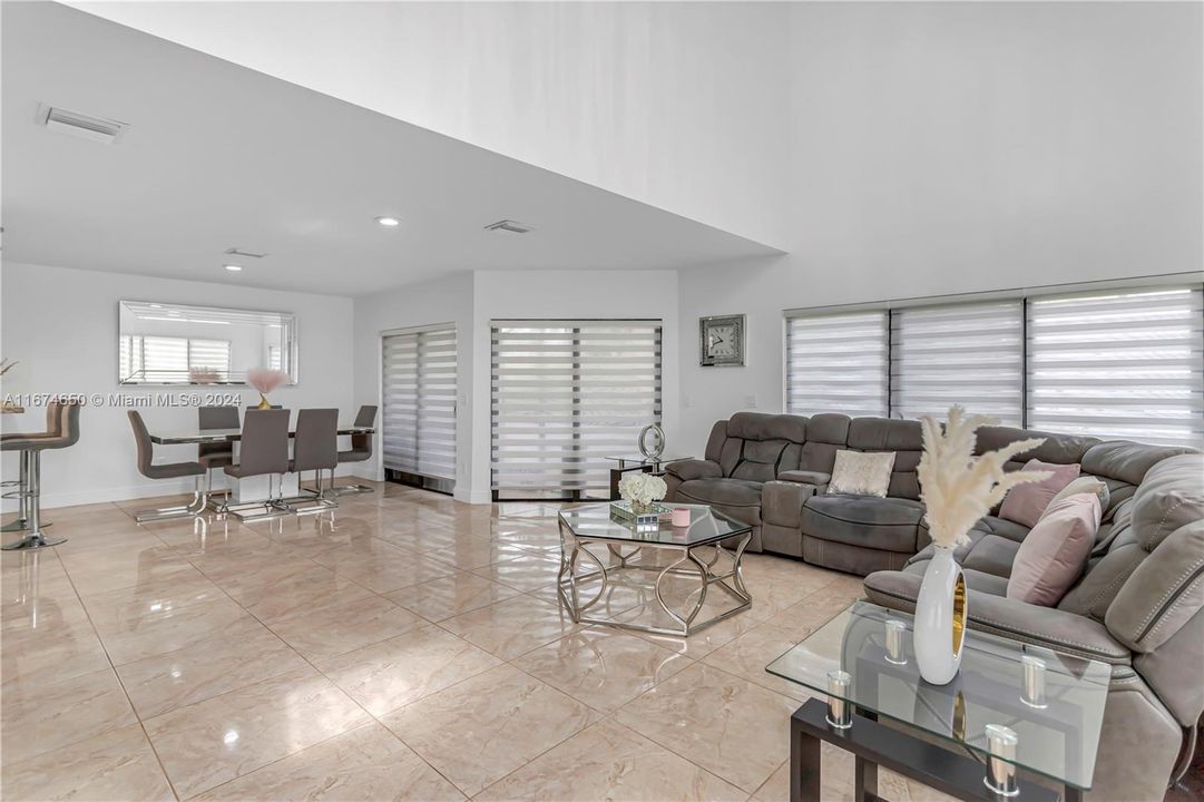 For Sale: $437,000 (3 beds, 2 baths, 2000 Square Feet)