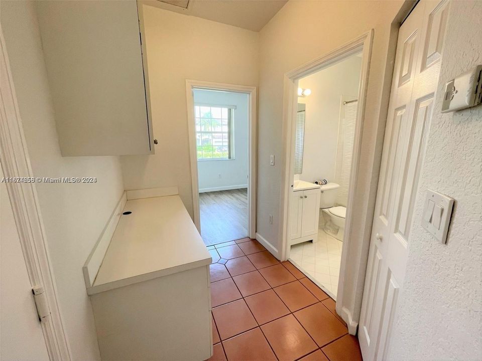 For Rent: $3,200 (3 beds, 2 baths, 1526 Square Feet)