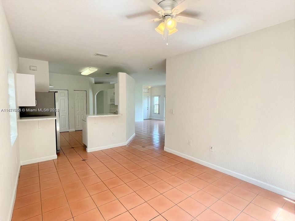 For Rent: $3,200 (3 beds, 2 baths, 1526 Square Feet)