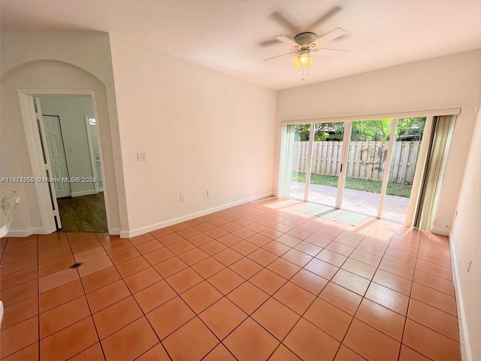 For Rent: $3,200 (3 beds, 2 baths, 1526 Square Feet)