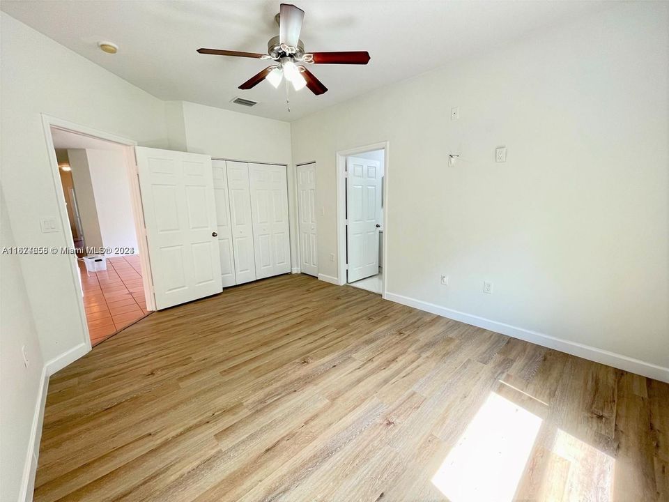 For Rent: $3,200 (3 beds, 2 baths, 1526 Square Feet)