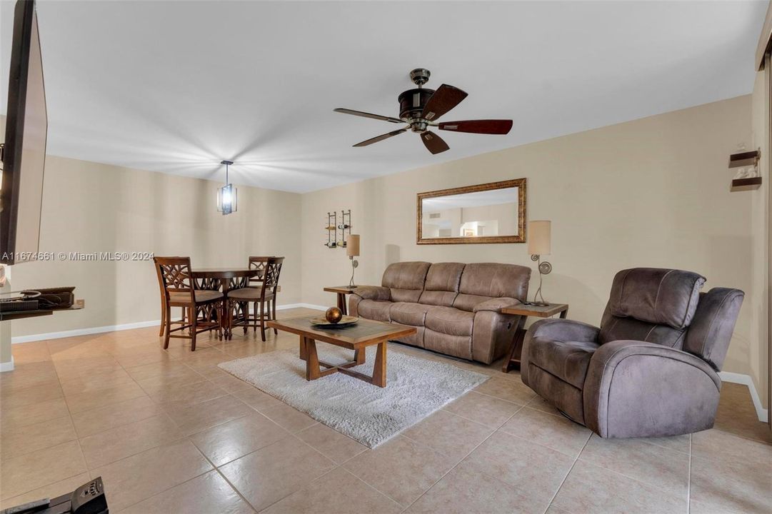 For Sale: $390,000 (2 beds, 2 baths, 1300 Square Feet)