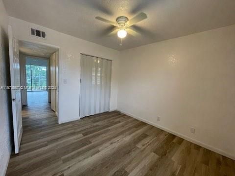 For Rent: $3,000 (3 beds, 2 baths, 1276 Square Feet)