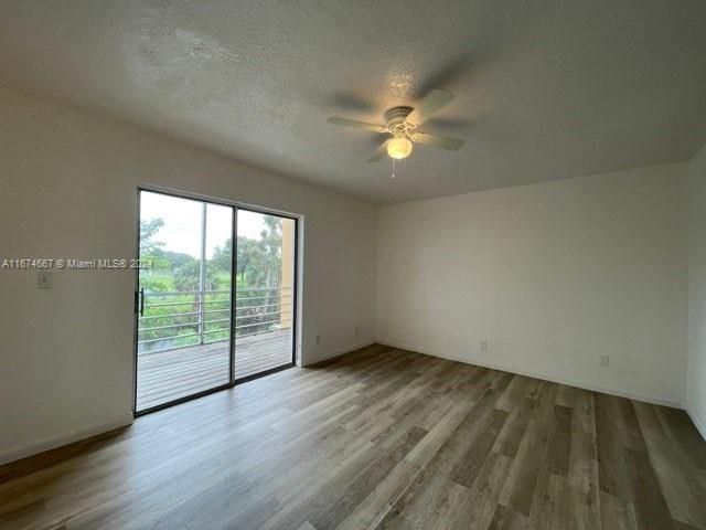 For Rent: $3,000 (3 beds, 2 baths, 1276 Square Feet)