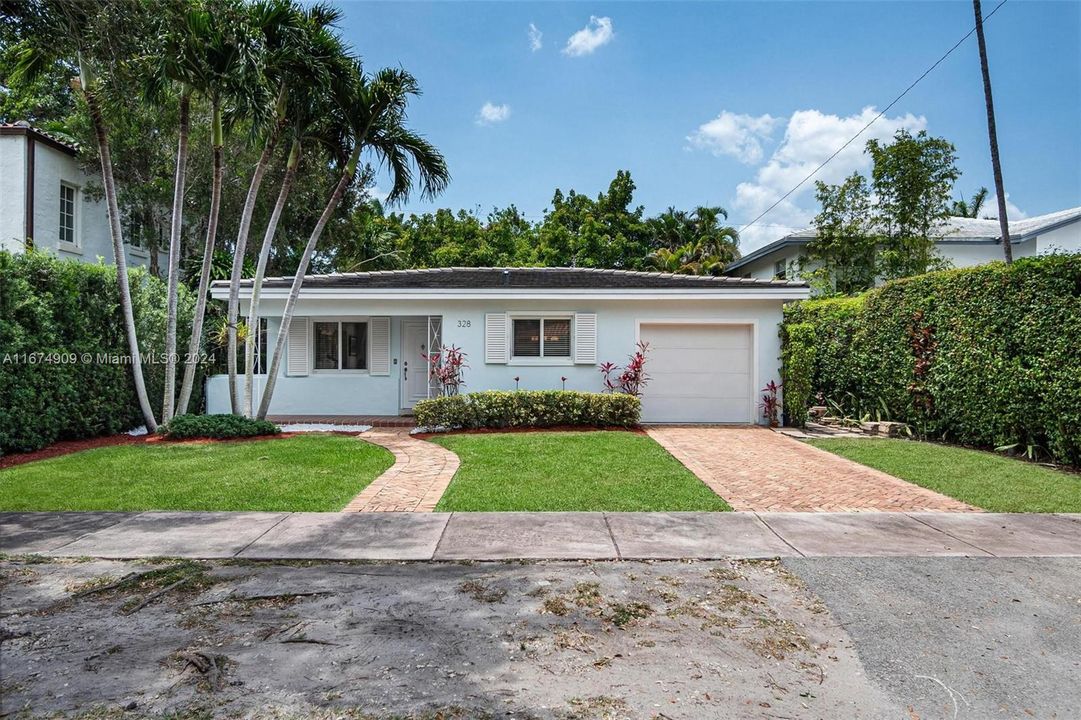 For Sale: $1,237,100 (3 beds, 2 baths, 1390 Square Feet)