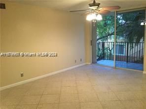 For Rent: $1,800 (1 beds, 1 baths, 734 Square Feet)