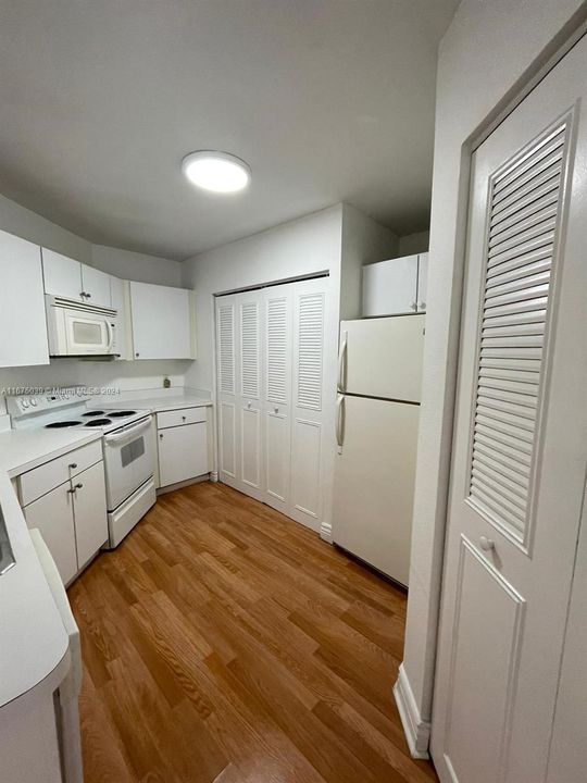 KITCHEN PANTRY