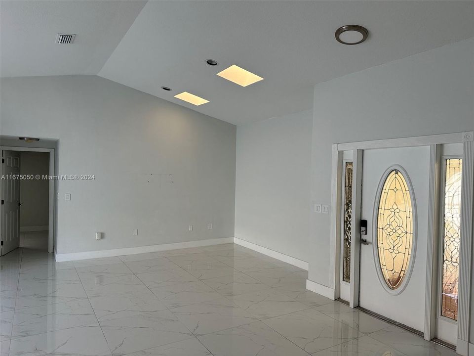 Spacious Entry to Great Room