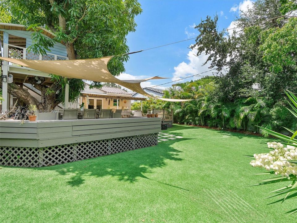 En Venta: $1,375,000 (3 camas, 3 baños, 1464 Pies cuadrados)