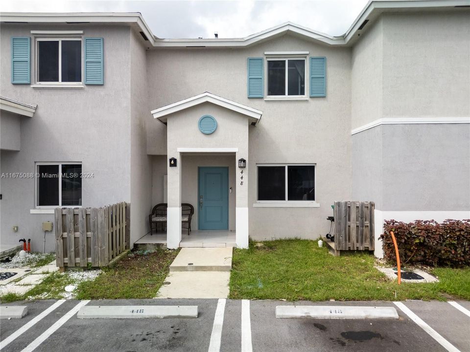 For Sale: $364,900 (3 beds, 2 baths, 1464 Square Feet)