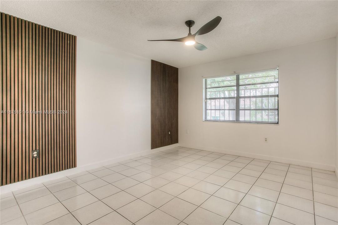 For Rent: $4,300 (4 beds, 2 baths, 1944 Square Feet)