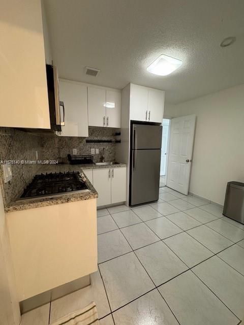 For Rent: $1,850 (1 beds, 1 baths, 2094 Square Feet)