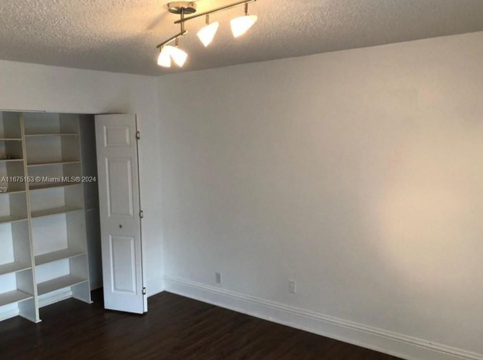 For Rent: $3,300 (3 beds, 2 baths, 1640 Square Feet)