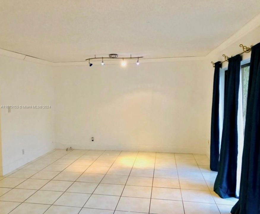 For Rent: $3,300 (3 beds, 2 baths, 1640 Square Feet)