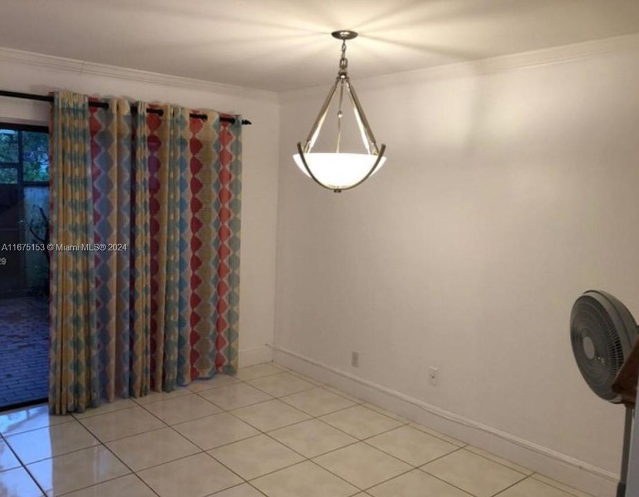 For Rent: $3,300 (3 beds, 2 baths, 1640 Square Feet)