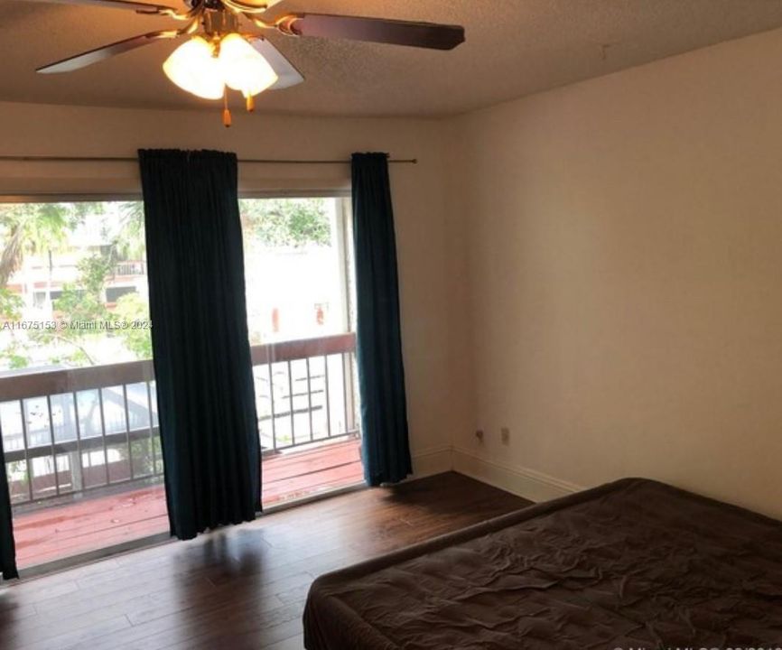 For Rent: $3,300 (3 beds, 2 baths, 1640 Square Feet)