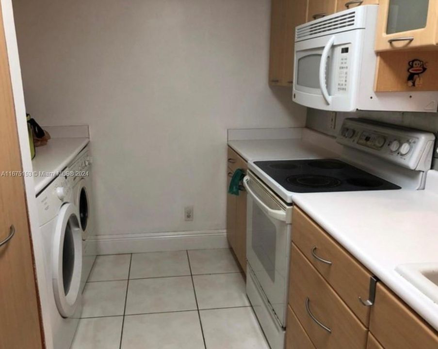 For Rent: $3,300 (3 beds, 2 baths, 1640 Square Feet)