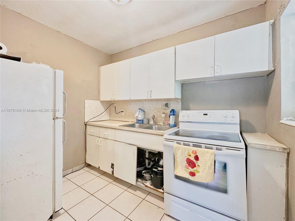 For Sale: $430,000 (3 beds, 2 baths, 1154 Square Feet)