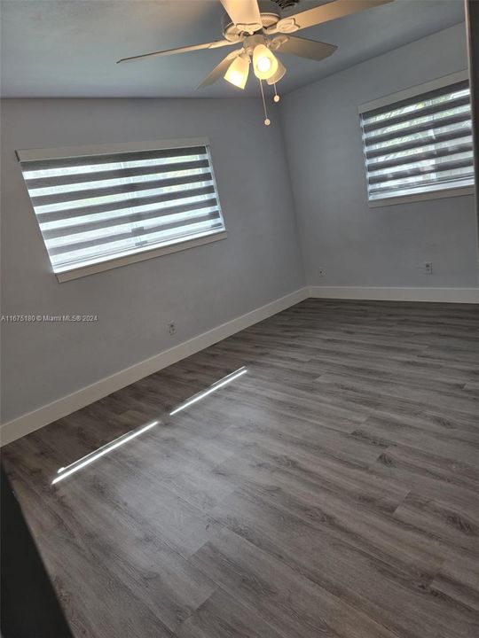 For Rent: $2,800 (2 beds, 1 baths, 1070 Square Feet)