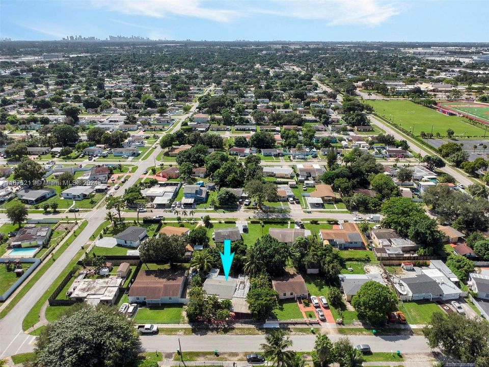 For Sale: $495,000 (3 beds, 2 baths, 1587 Square Feet)