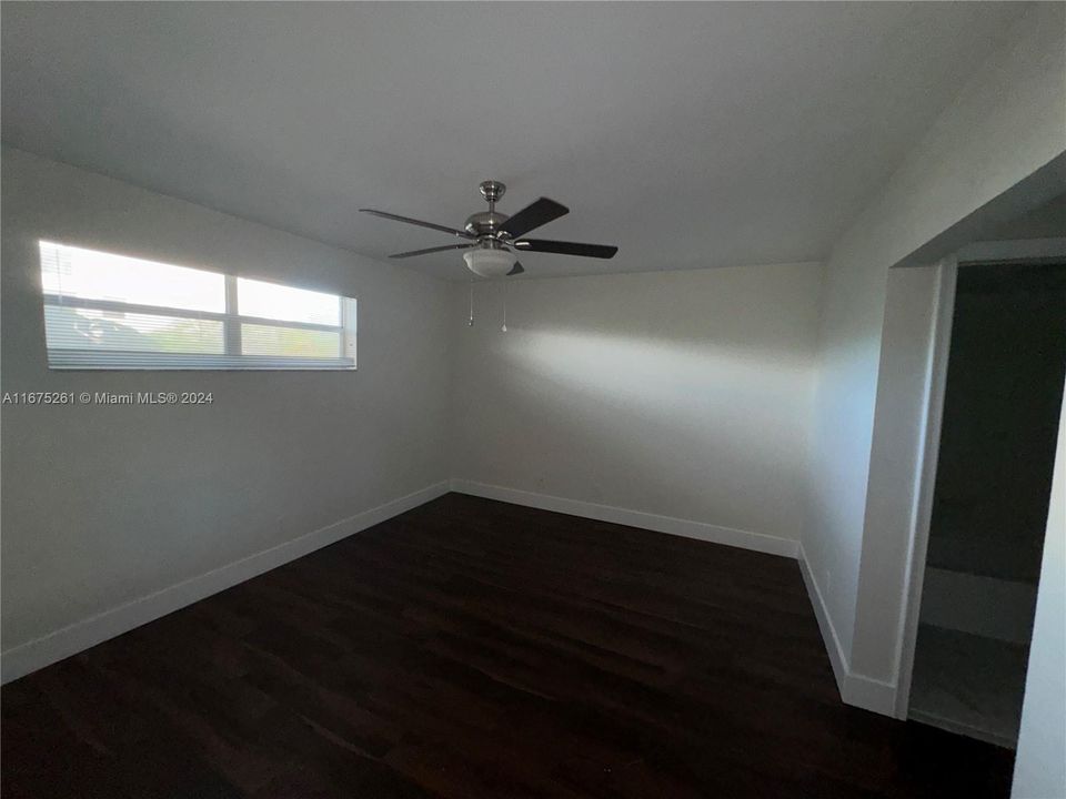 For Sale: $118,999 (2 beds, 2 baths, 904 Square Feet)