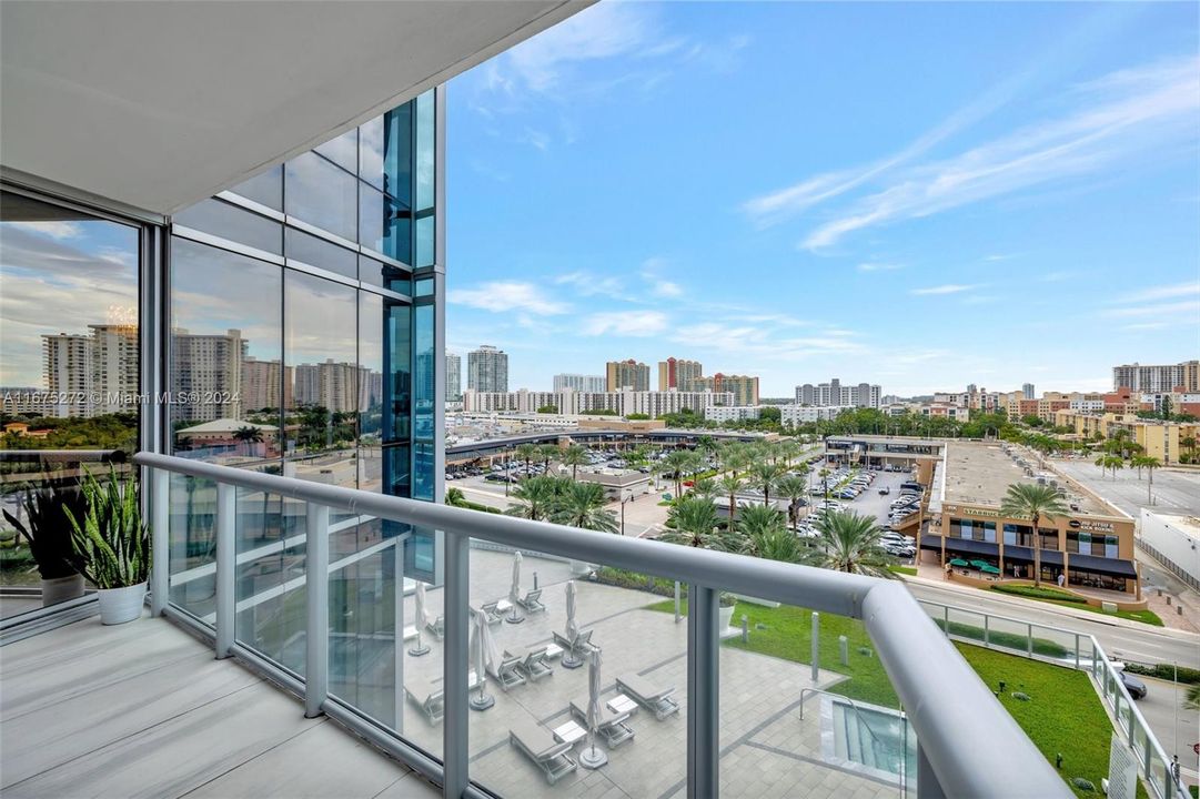 Balcony with city view [Shared balcony between first and second bedroom]