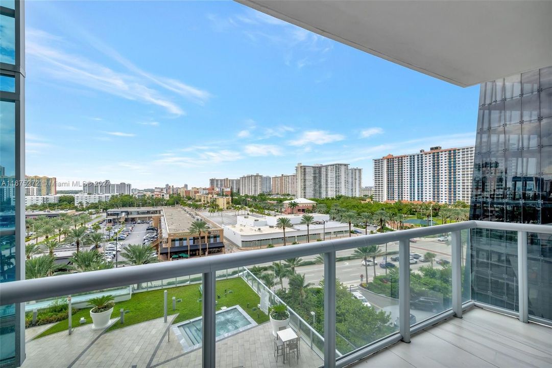 Balcony with city view [Shared balcony between first and second bedroom]