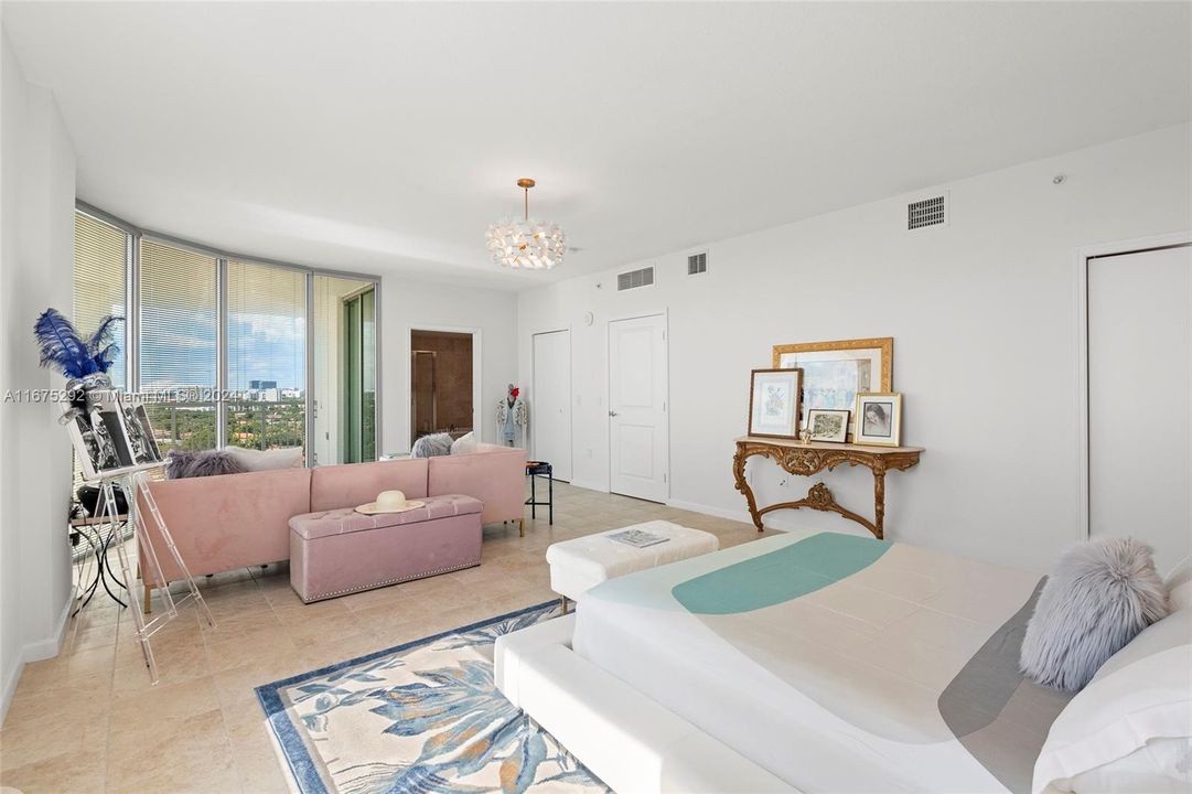 For Sale: $725,000 (2 beds, 2 baths, 1463 Square Feet)